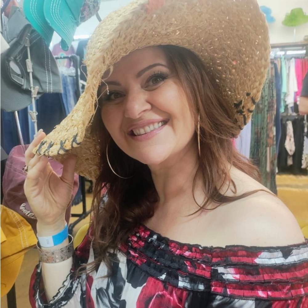 Meet your Posher, Helen